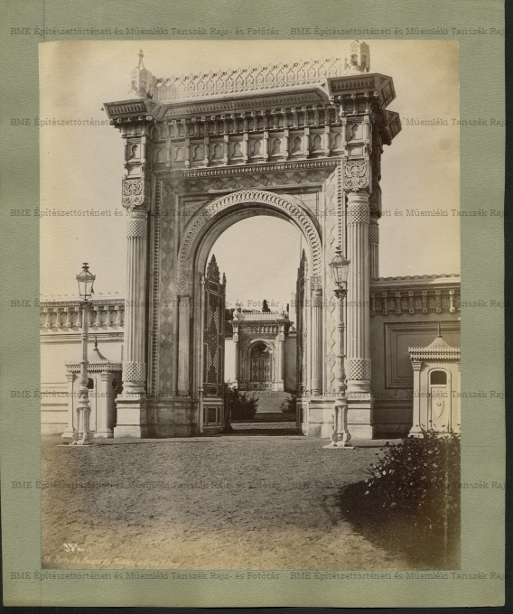 Çırağan Sarayı udvari kapuja, Ortaköy, Isztambul