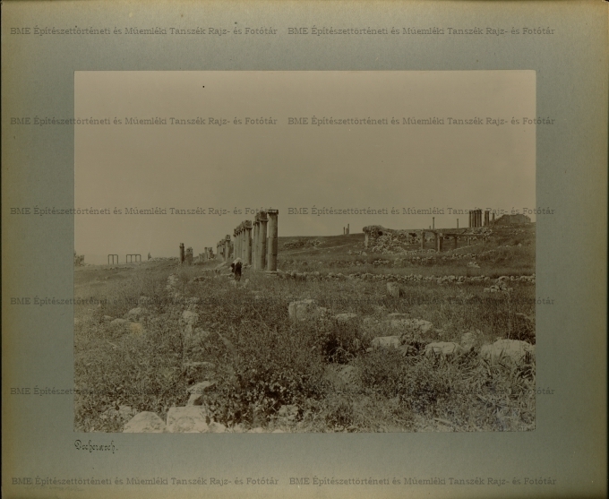 Dzseras (ókori: Gerasza, Jerash), látkép