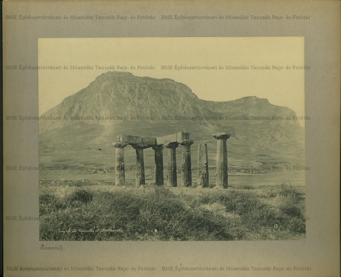 Templom és Akropolisz, Korinthosz